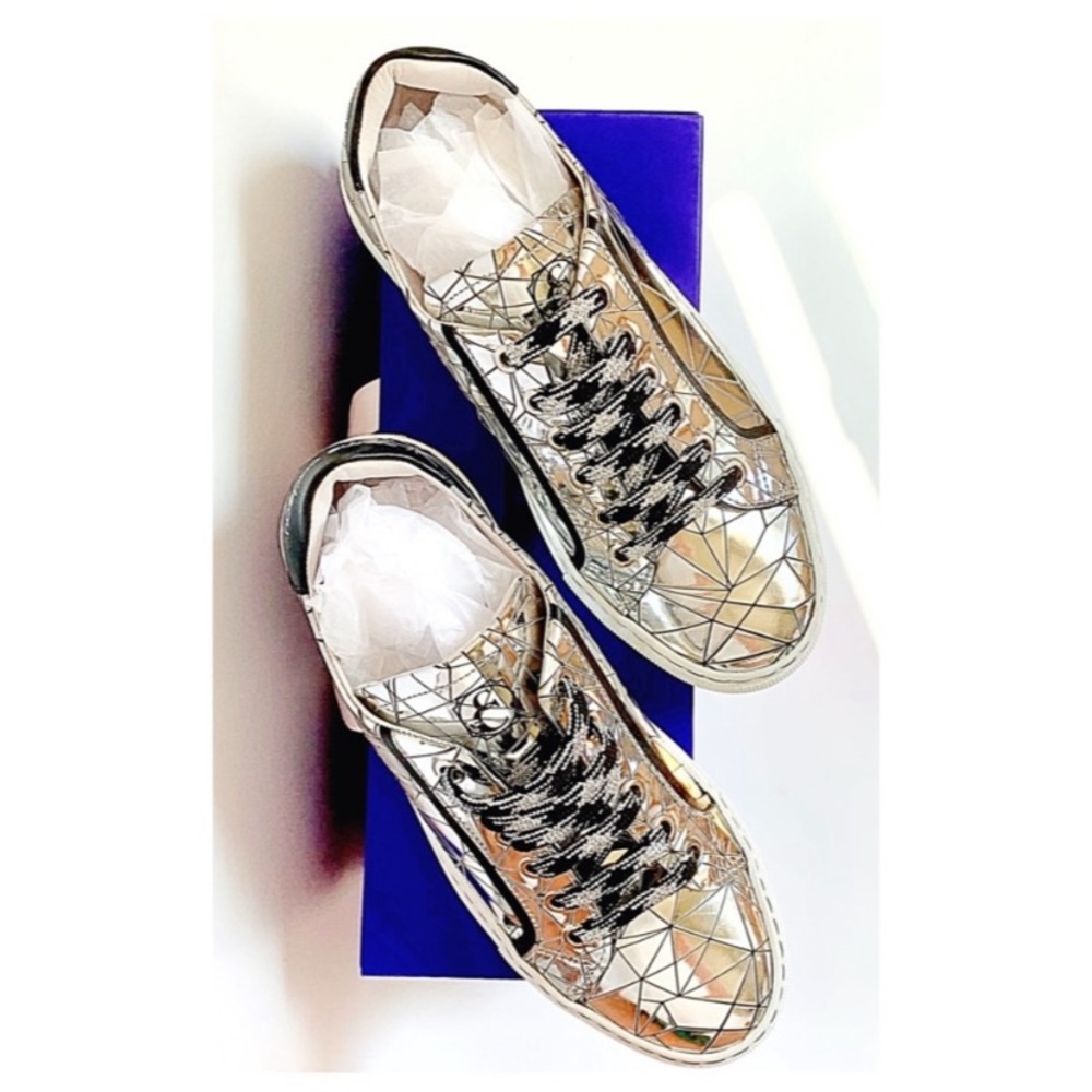 NEW IN BOX Emme Cadeau Sneakers Aidan Mirror Mirror Metallic sneakers Size 6
